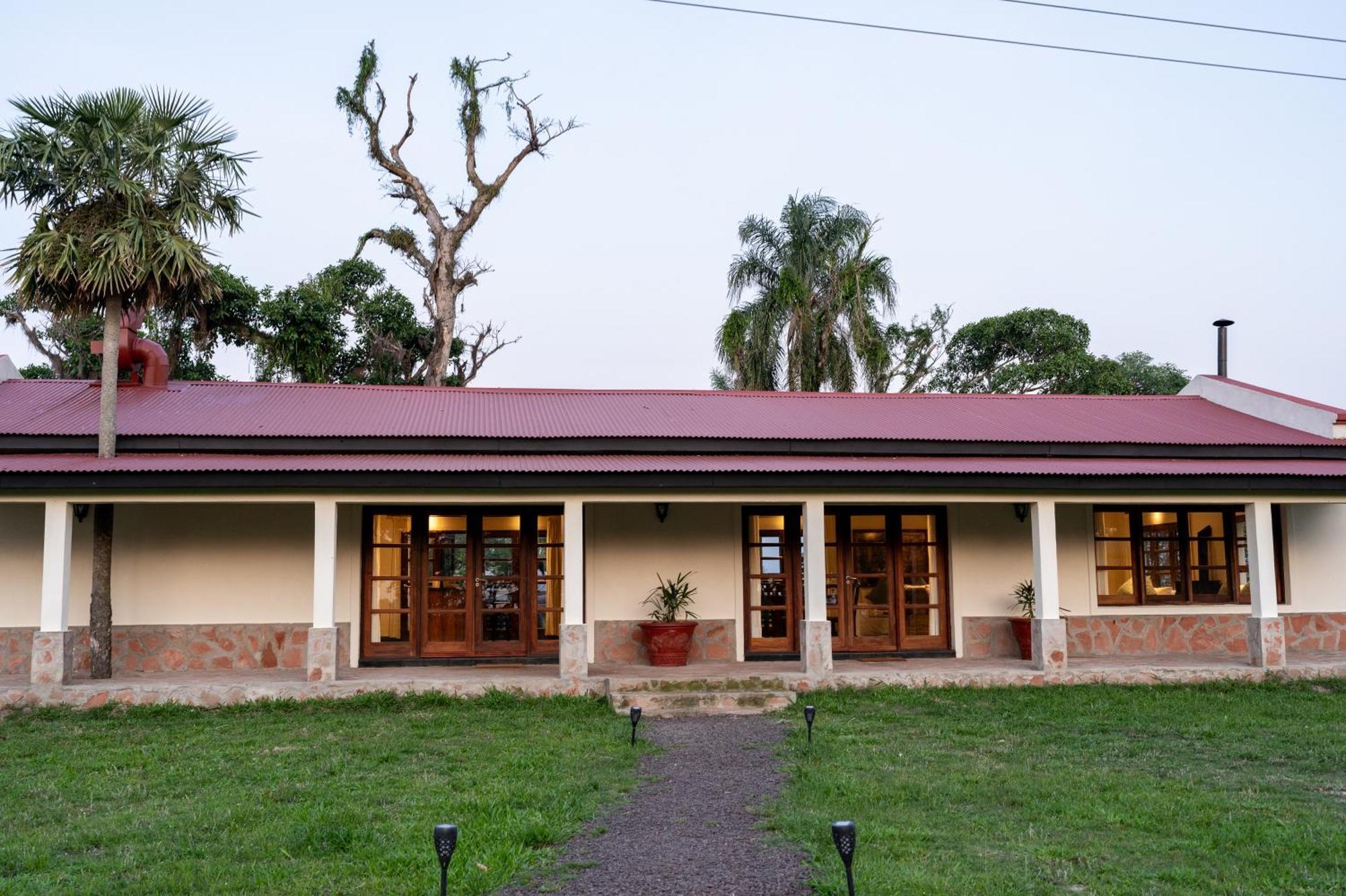 Estancia Ibera Colonia Carlos Pellegrini  Eksteriør billede