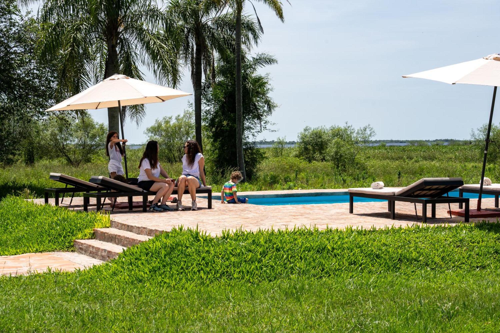 Estancia Ibera Colonia Carlos Pellegrini  Eksteriør billede