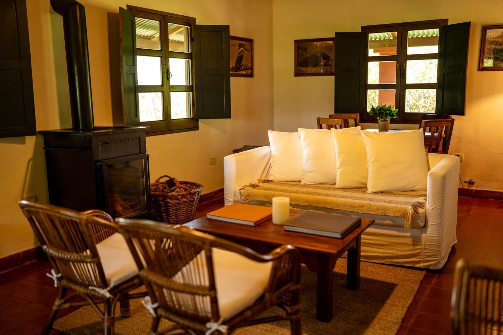 Estancia Ibera Colonia Carlos Pellegrini  Eksteriør billede